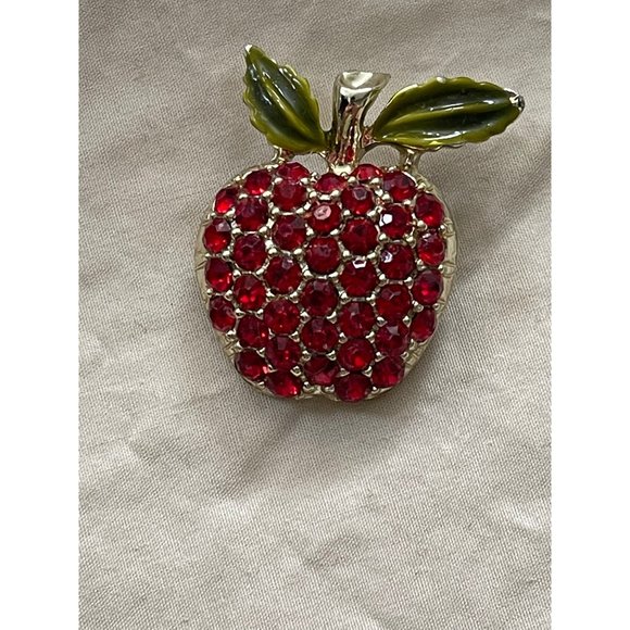 Vintage Green Glaze Red Encrusted Rhinestone Gold Tone Apple Shaped Pin/Brooch - Picture 2 of 11